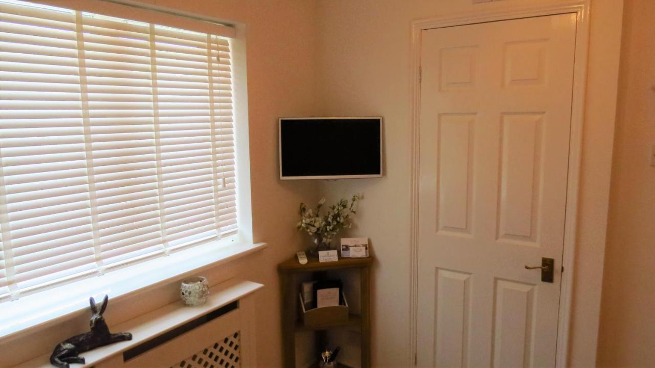Skies Call Bed & Breakfast Bed & Breakfast Buckingham Exterior photo