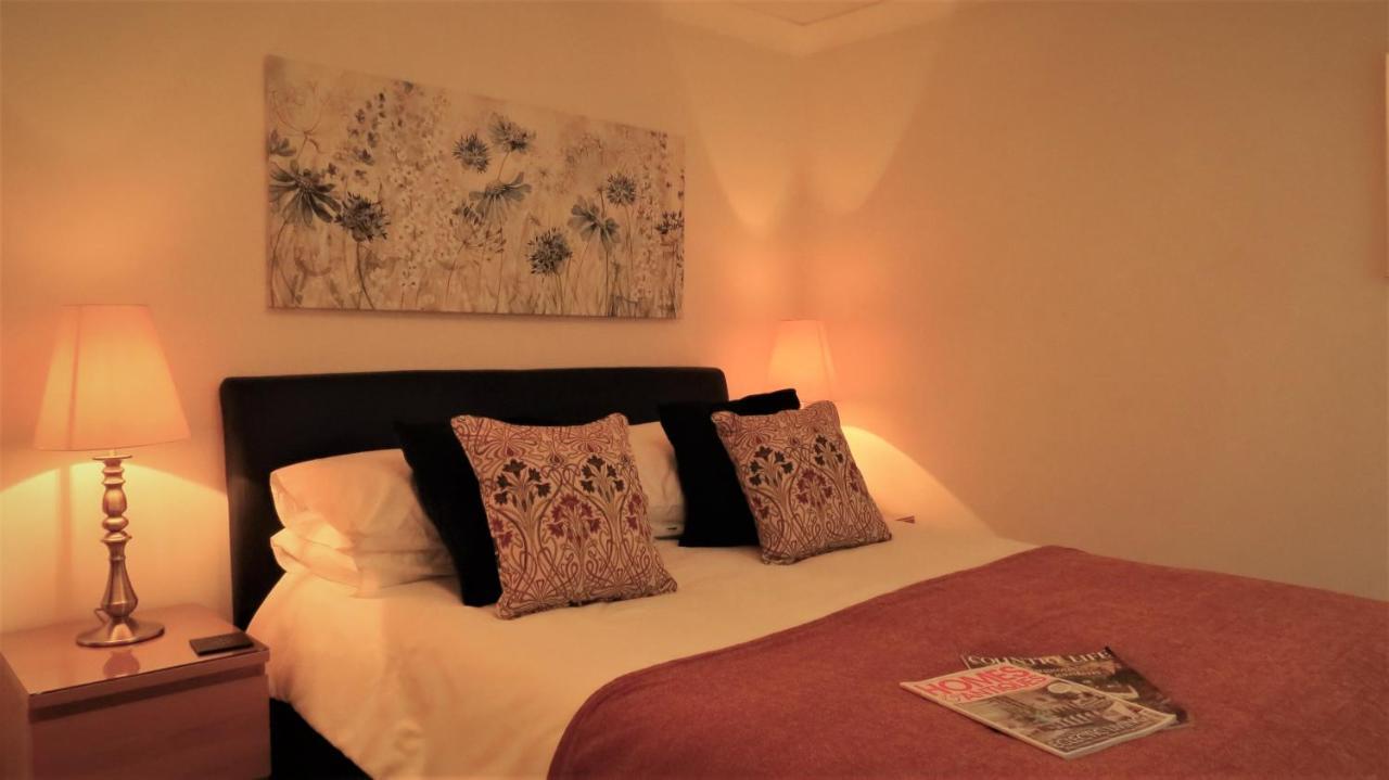 Skies Call Bed & Breakfast Bed & Breakfast Buckingham Exterior photo
