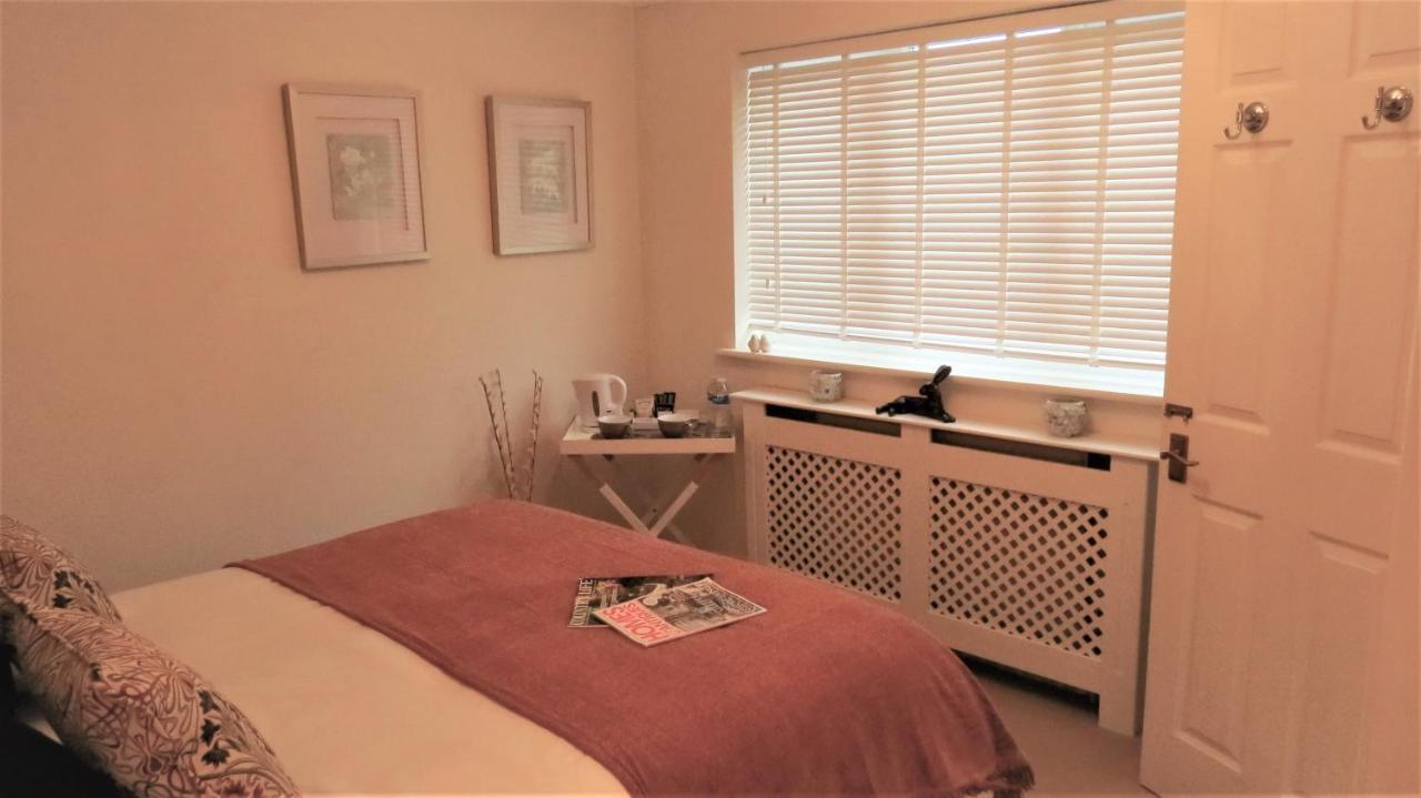 Skies Call Bed & Breakfast Bed & Breakfast Buckingham Exterior photo